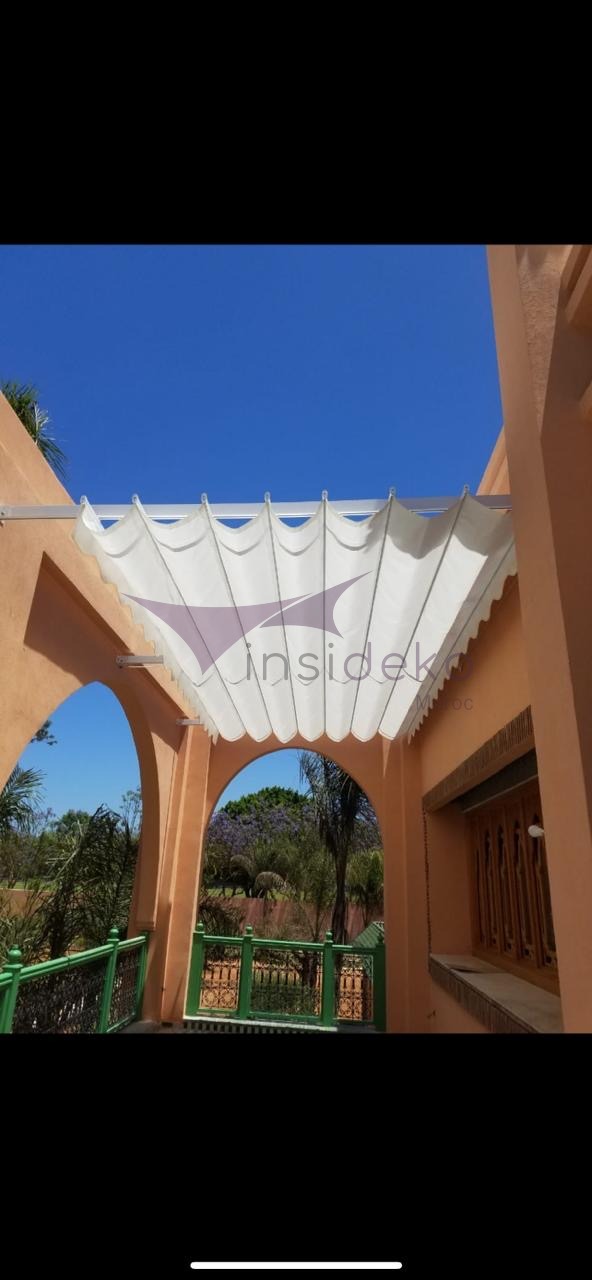 Vélum blanc balcon terrasse riad Maroc Insideko